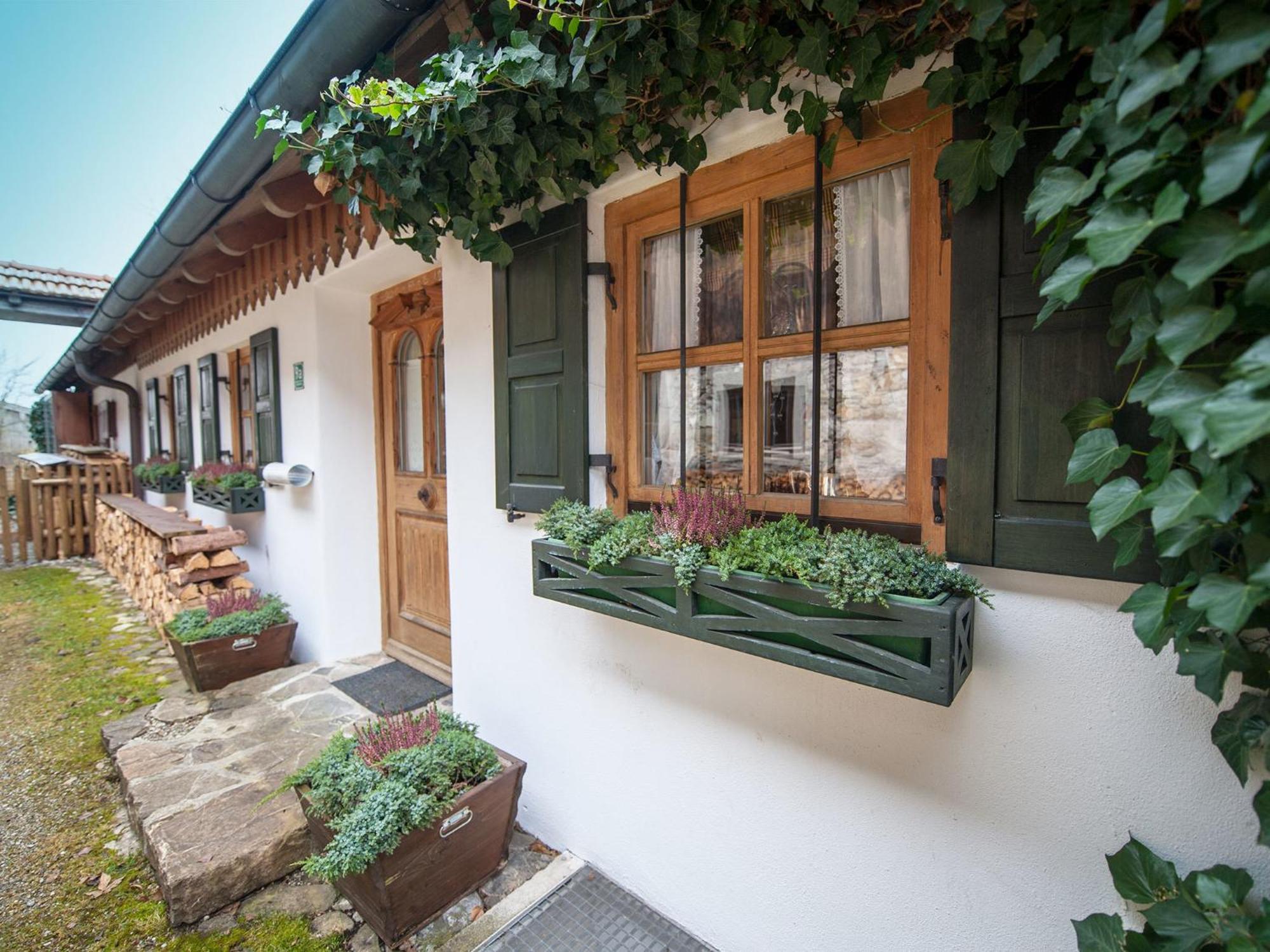 Landhaus Benediktenhof Бад-Тельц Номер фото